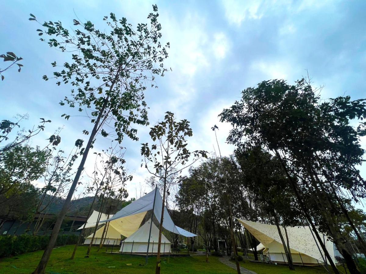 Отель The Wild Khao Yai Klang Dong Экстерьер фото