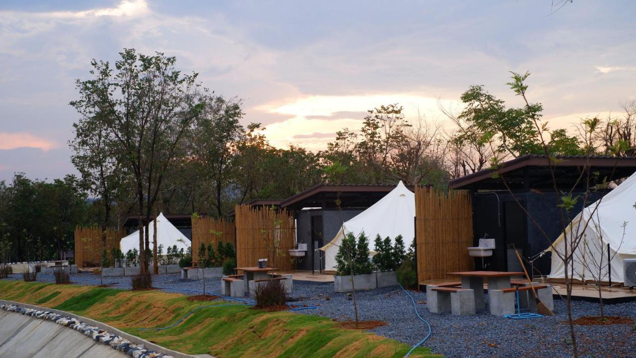 Отель The Wild Khao Yai Klang Dong Экстерьер фото